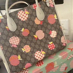 Gucci Les Pommes small tote